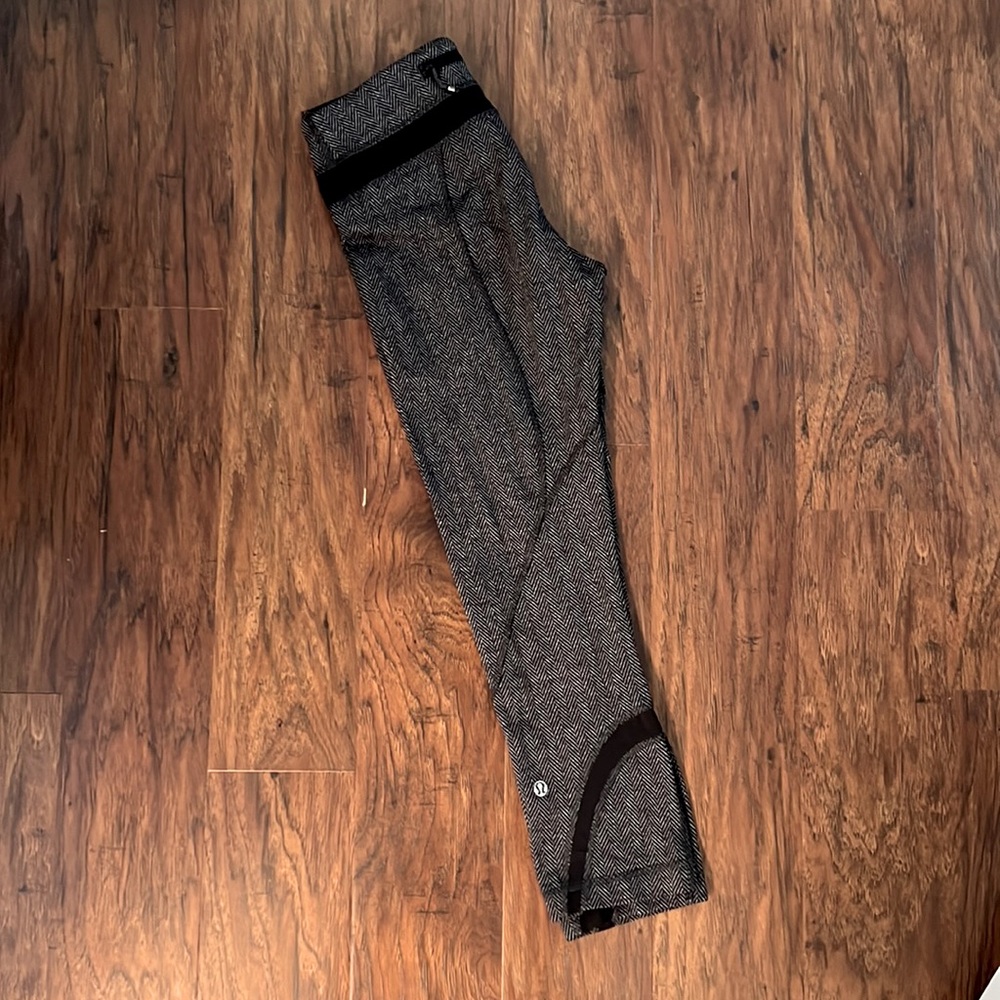 EUC Lululemon leggings